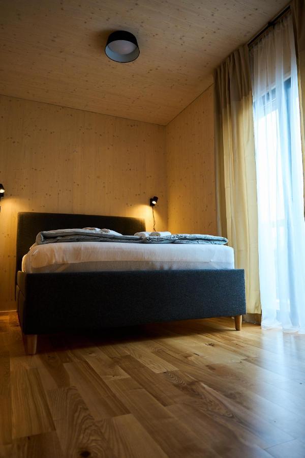 Cosy 1-Bedroom Apartment With Free Parking 데마노브스카돌리나 외부 사진
